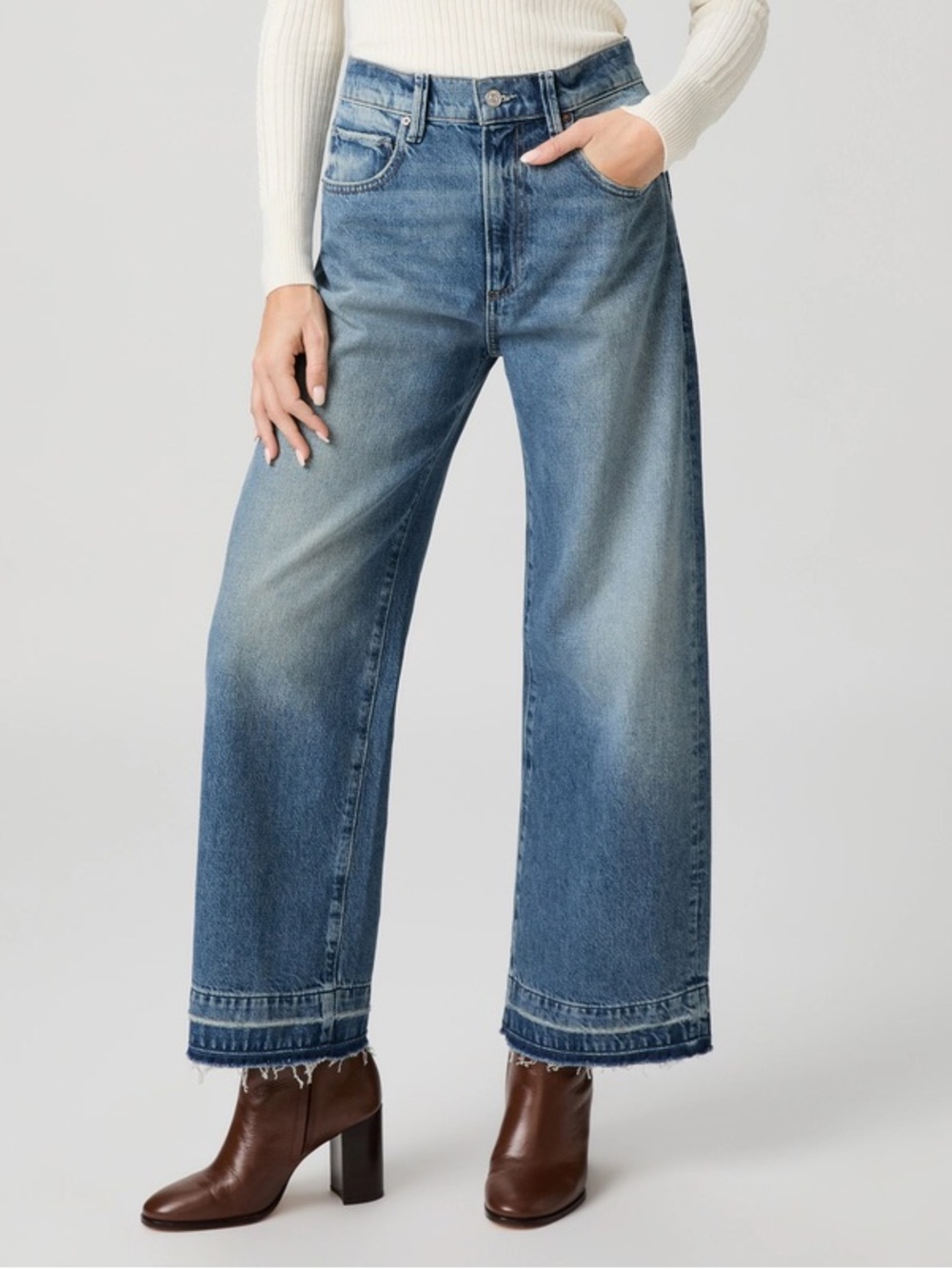 PAIGE Arellia Ankle Barrel Leg Jean in Lone Peak